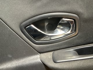 MANETA INTERIOR TRASERA DERECHA Renault Megane III Berlina 5P (2008->)