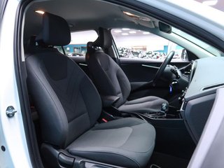 Kia Niro 1.6 GDi HEV 104kW (141CV) Concept