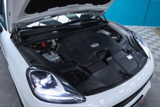 Porsche Cayenne -