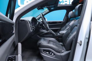 Porsche Cayenne -