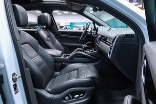 Porsche Cayenne -