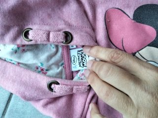 Lote Ropa Niña: Camiseta, Short, Sudadera y falda