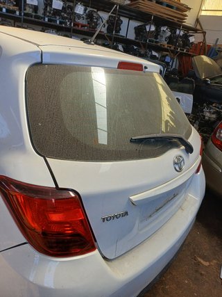 PORTON TRASERO Toyota Yaris (P13)(2014->)