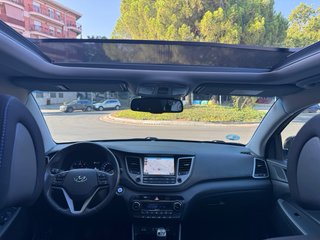 Hyundai Tucson 2017 2.0 CRDi 136CV Tecno Sky Full!