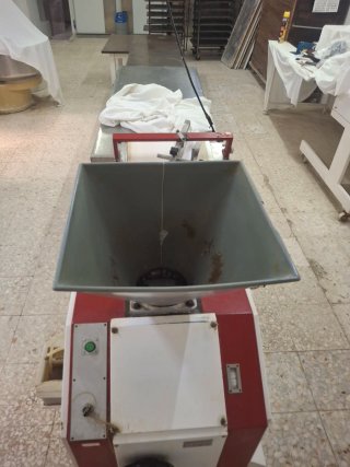 SUBAL Pesadora Divisora de Masa Industrial