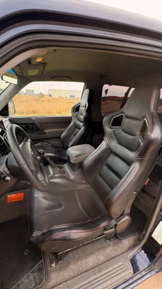 Asientos Mitsubishi Montero V60 Negro