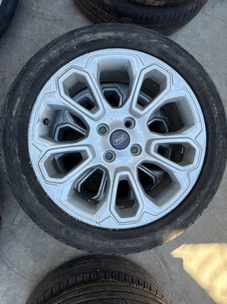 JUEGO LLANTAS Ford EcoSport (CR6)(2017->)