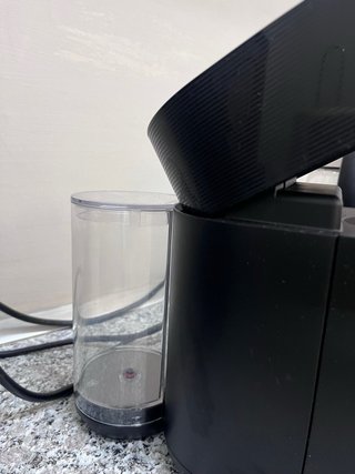 Cafetera Nespresso Vertuo Negra