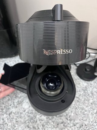 Cafetera Nespresso Vertuo Negra