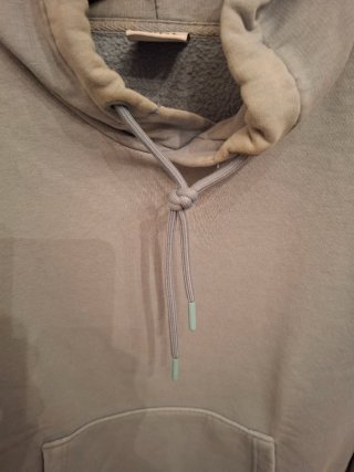 Felpa Zara celeste con cappuccio