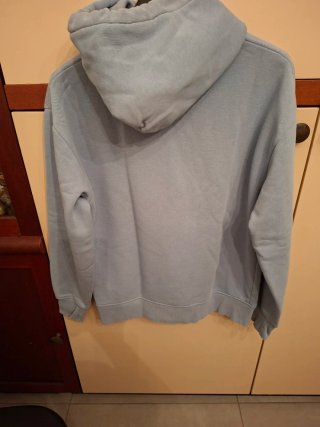 Felpa Zara celeste con cappuccio