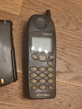 Lote MOVILES ANTIGUOS Motorola Startac y Nokia