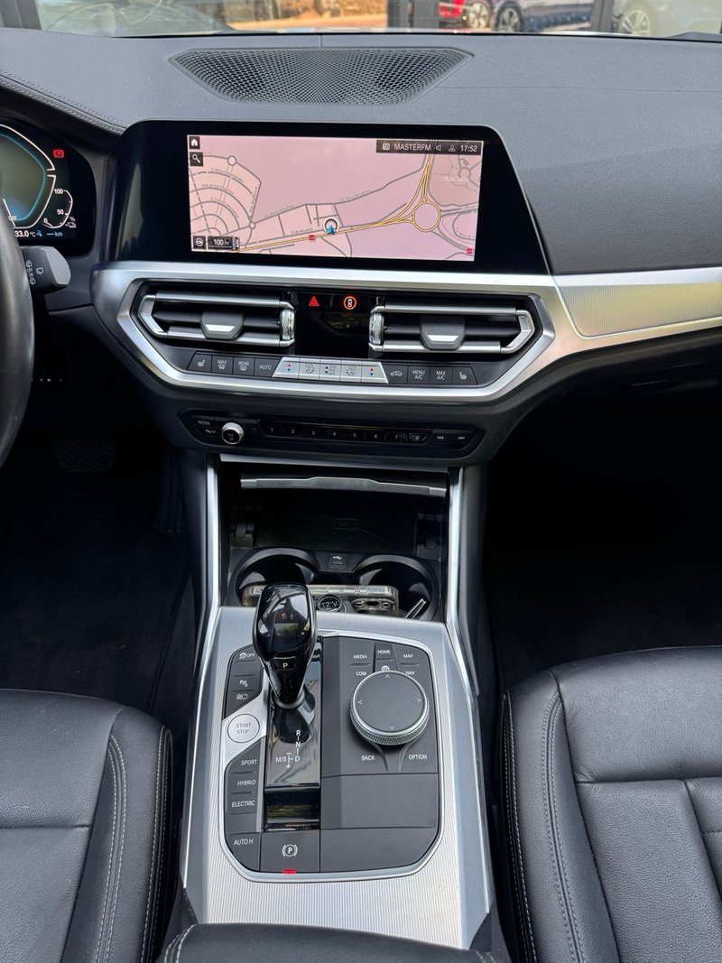 BMW Serie 3 2021, foto 16
