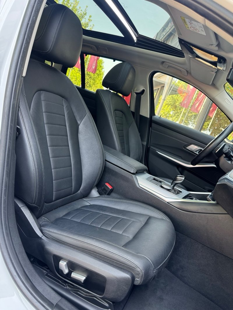 BMW Serie 3 2021, foto 12