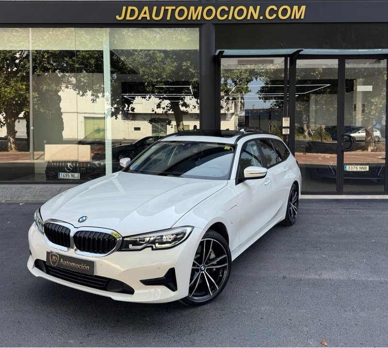 BMW Serie 3 2021, foto 4