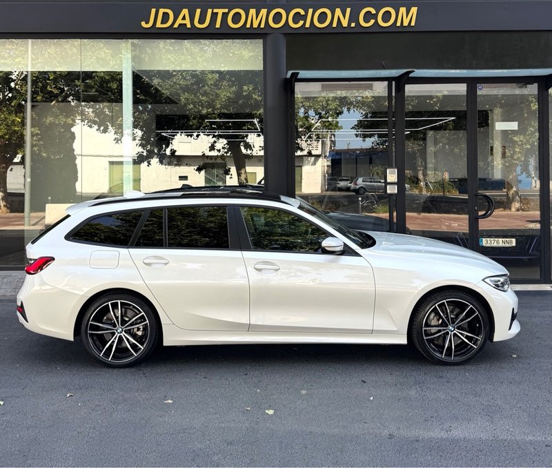 BMW Serie 3 2021, foto 3