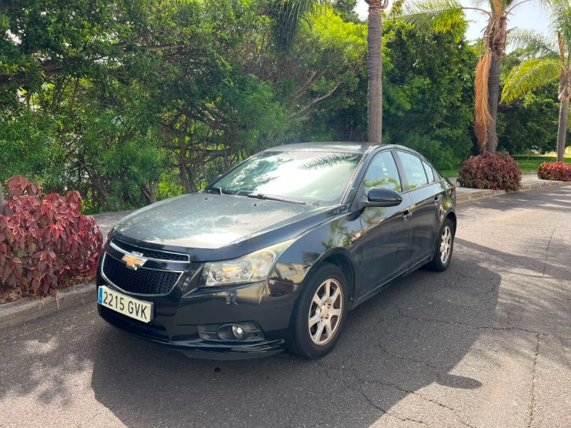 Chevrolet Cruze 2010 - foto 1