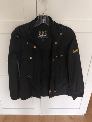 Chubasquero Barbour Negro