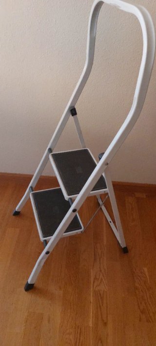 Escalera plegable 2 peldaños