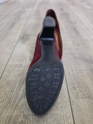 Zapatos de tacón con purpurina en cilor granate