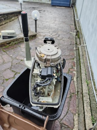 Motore fuoribordo Suzuki 15 2 tempi gambo corto