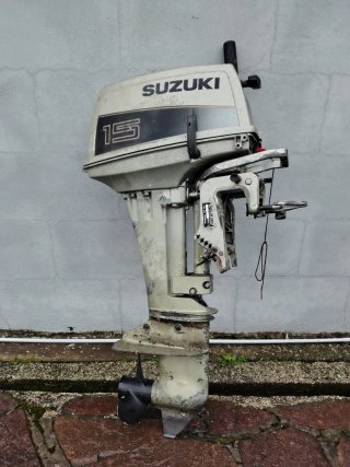 Motore fuoribordo Suzuki 15 2 tempi gambo corto