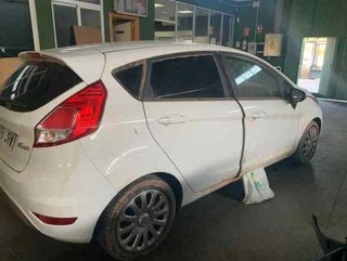 Ford 206214 c1bb13405a piloto tras izq fiesta 1.25