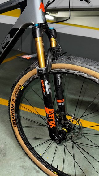 Bicicleta MMR de carbono