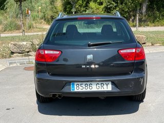 SEAT Exeo ST 2.0TDI 2010 Familiar