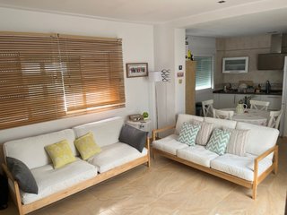 Sofá Cama IKEA 3 Plazas Madera Clara