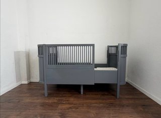 Cama Sebra Evolutiva Azul Marino Mate – Precio