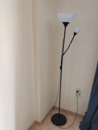 Lámpara de pie moderna