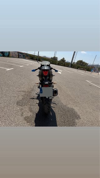 Suzuki GSXR 125 Negra