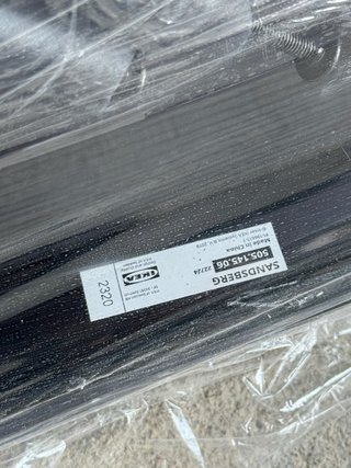 Mesa alta IKEA SANDSBERG negra