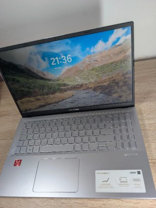 Asus Vivobook 15 Ryzen 3
