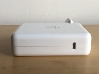 Cargador Apple 140W USB-C