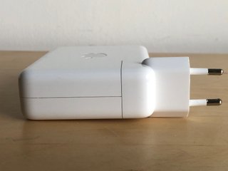 Cargador Apple 140W USB-C