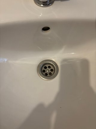 Lavabo de pie con grifo flexible agua fria