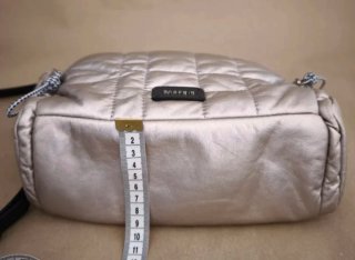 Parfois Bolso bandolera puffer acolchado dorado