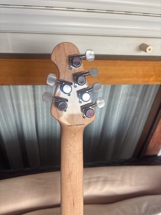 Guitarra Sterling JP60 John Petrucci