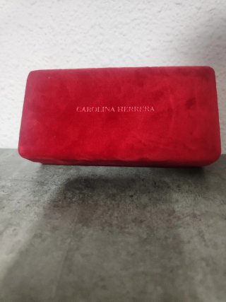 Gafas de sol grandes Carolina Herrera negras