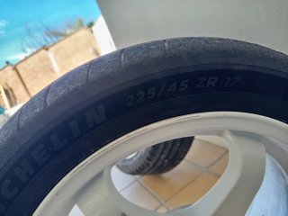 Llantas Japan Racing JR3 Blancas