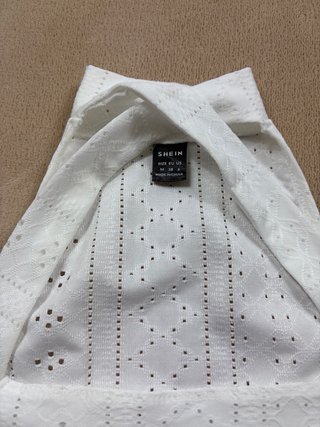 Camiseta Shein blanca talla M
