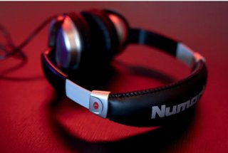 Numark HF 125 Auriculares DJ Negro/Plata