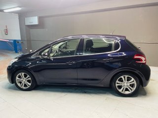 Peugeot 208 2014