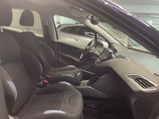 Peugeot 208 2014