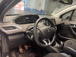 Peugeot 208 2014