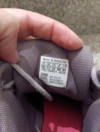 Stivali da montagna Adidas Terrex per bambini taglia 31