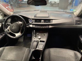 Lexus CT200 2012