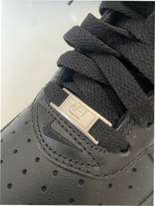 Nike Air Force 1 x Supreme Negro Talla 36.5